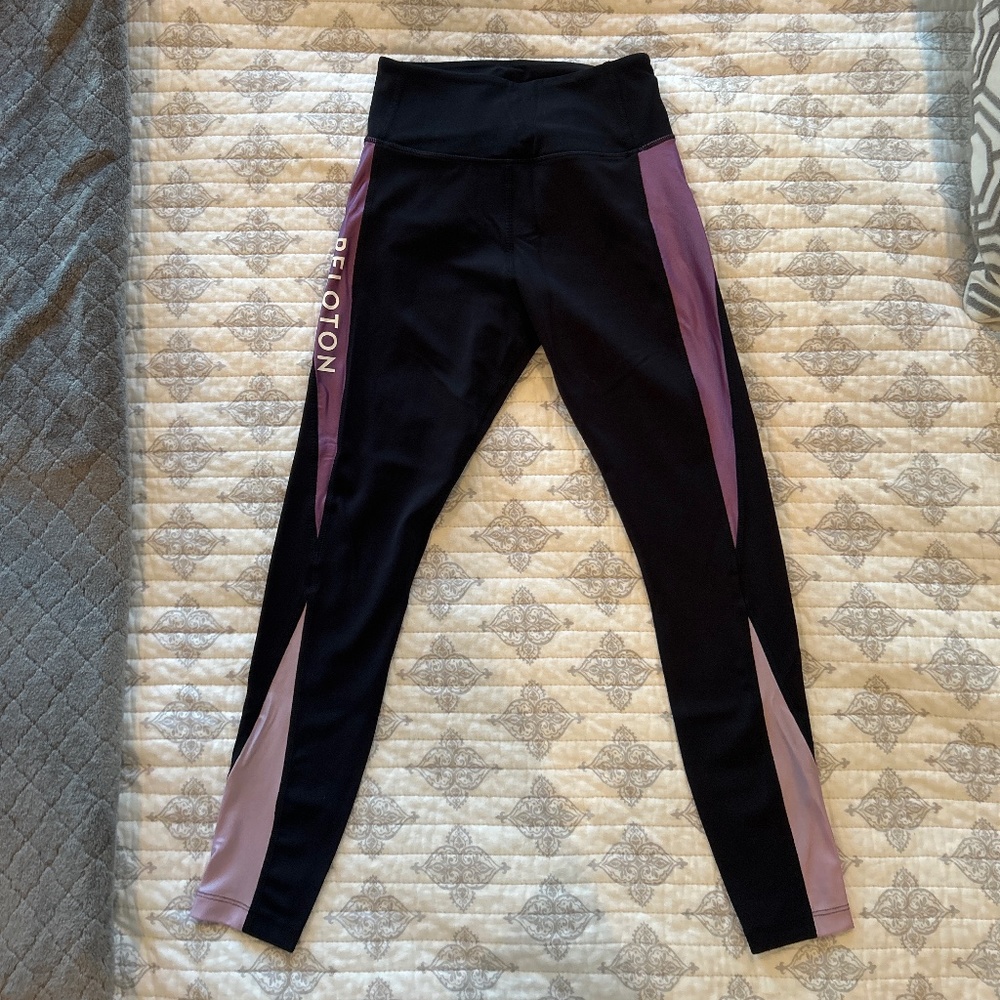 Peloton Leggings Black with Purples